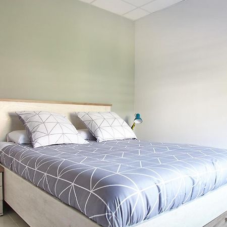 La Pola de Gordon Hostal Fontanan מראה חיצוני תמונה