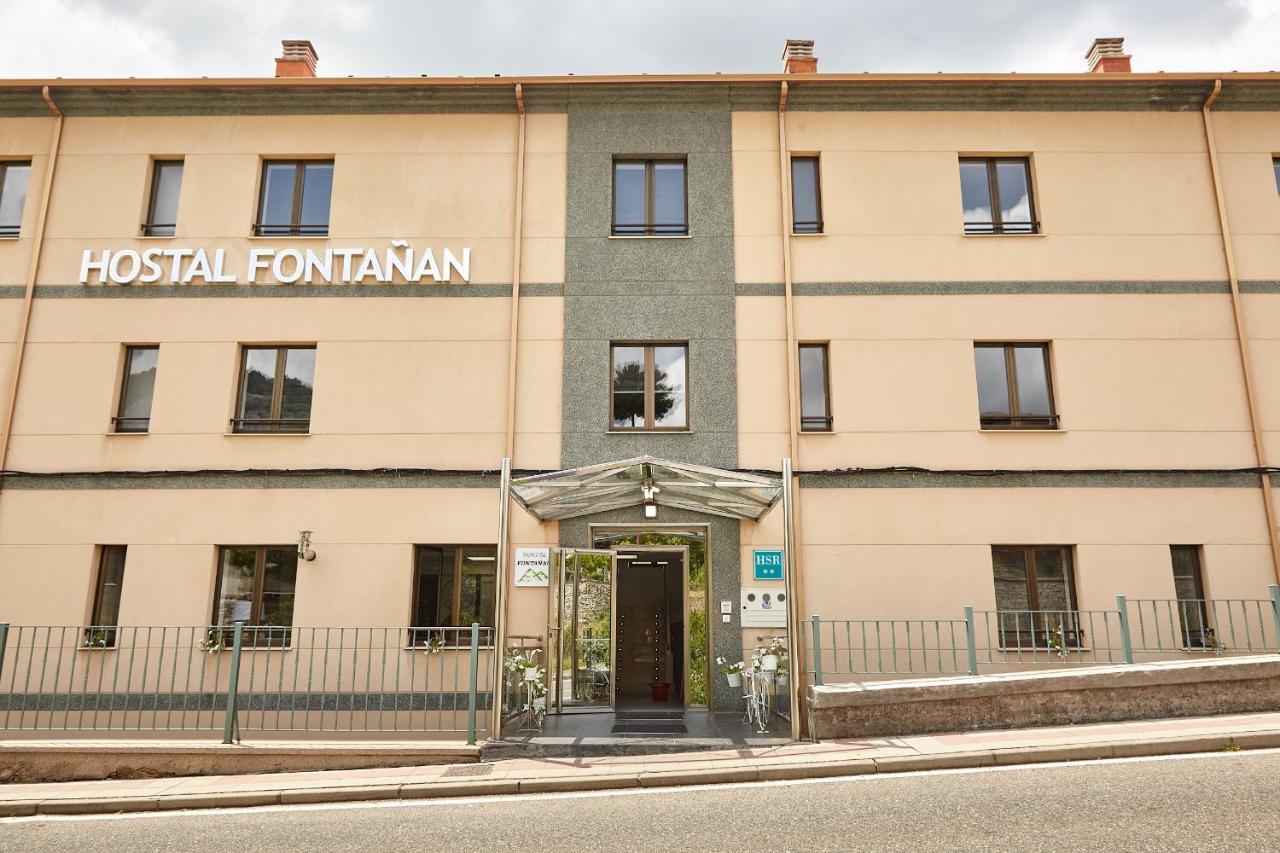 La Pola de Gordon Hostal Fontanan מראה חיצוני תמונה