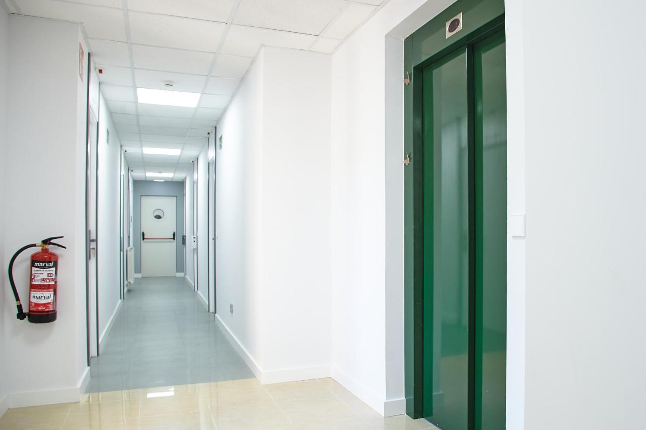 La Pola de Gordon Hostal Fontanan מראה חיצוני תמונה