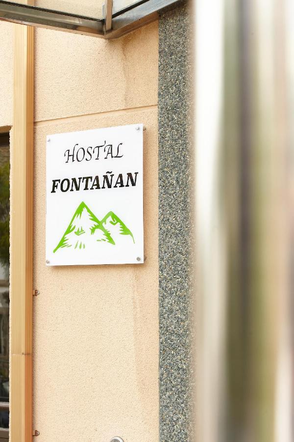 La Pola de Gordon Hostal Fontanan מראה חיצוני תמונה